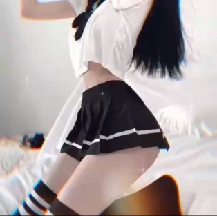 【 蘿莉小姊姊 】