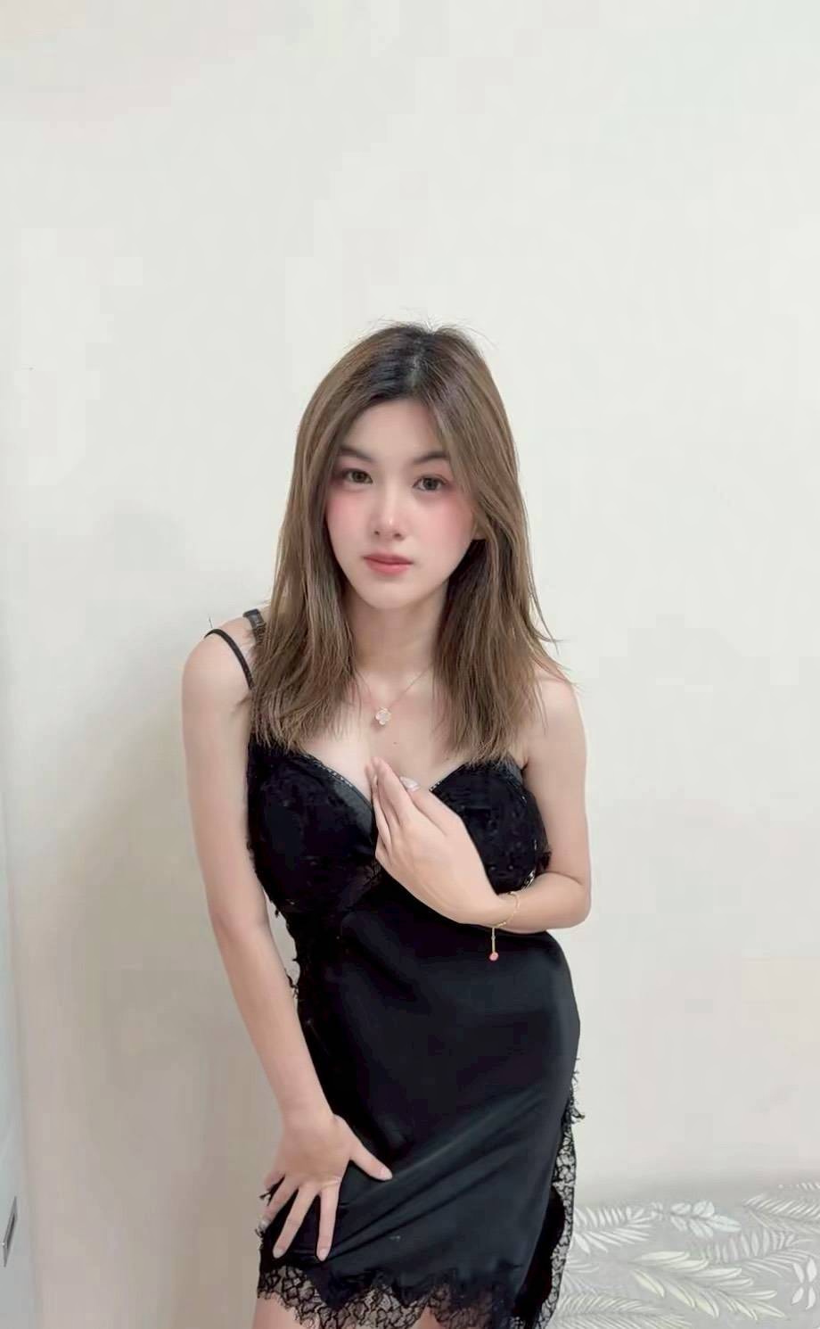 艾希 (389314) - 泰妹 新竹，21歲，C罩杯 - 緋緋