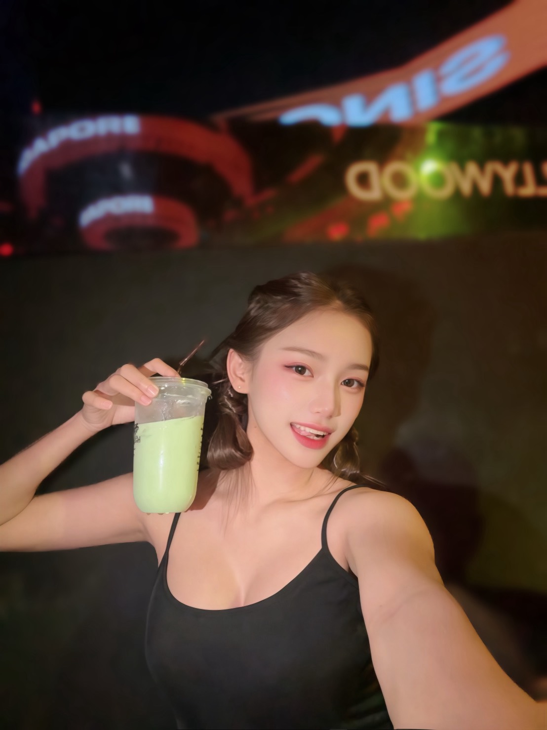 李小玲 (YAHSUYBBJH) - 圖片 5 - 泰妹 台北 - 冰火菠蘿油