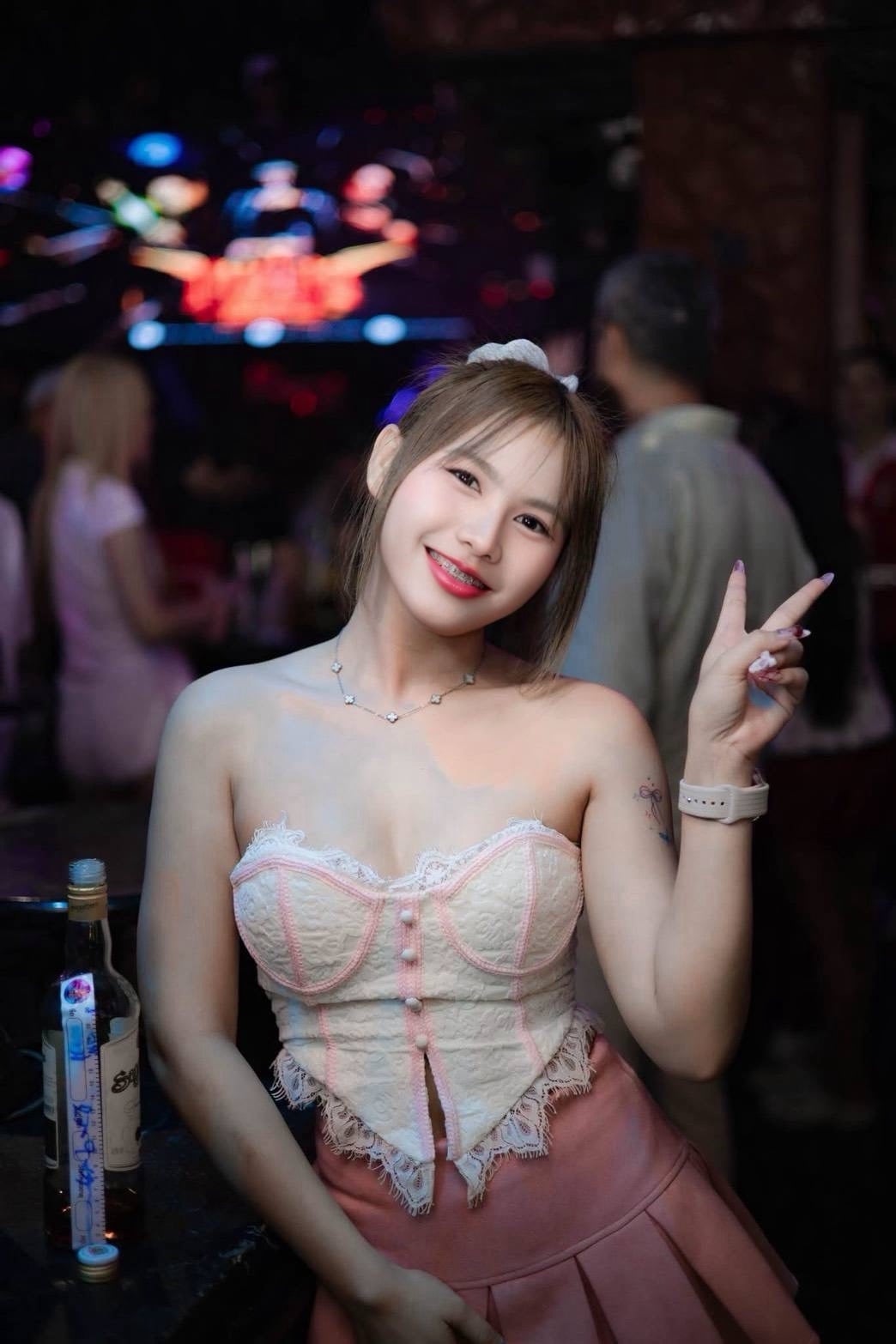 嘟比 (DJHSVX38S4) - 圖片 6 - 泰妹 台北 - 五路財神
