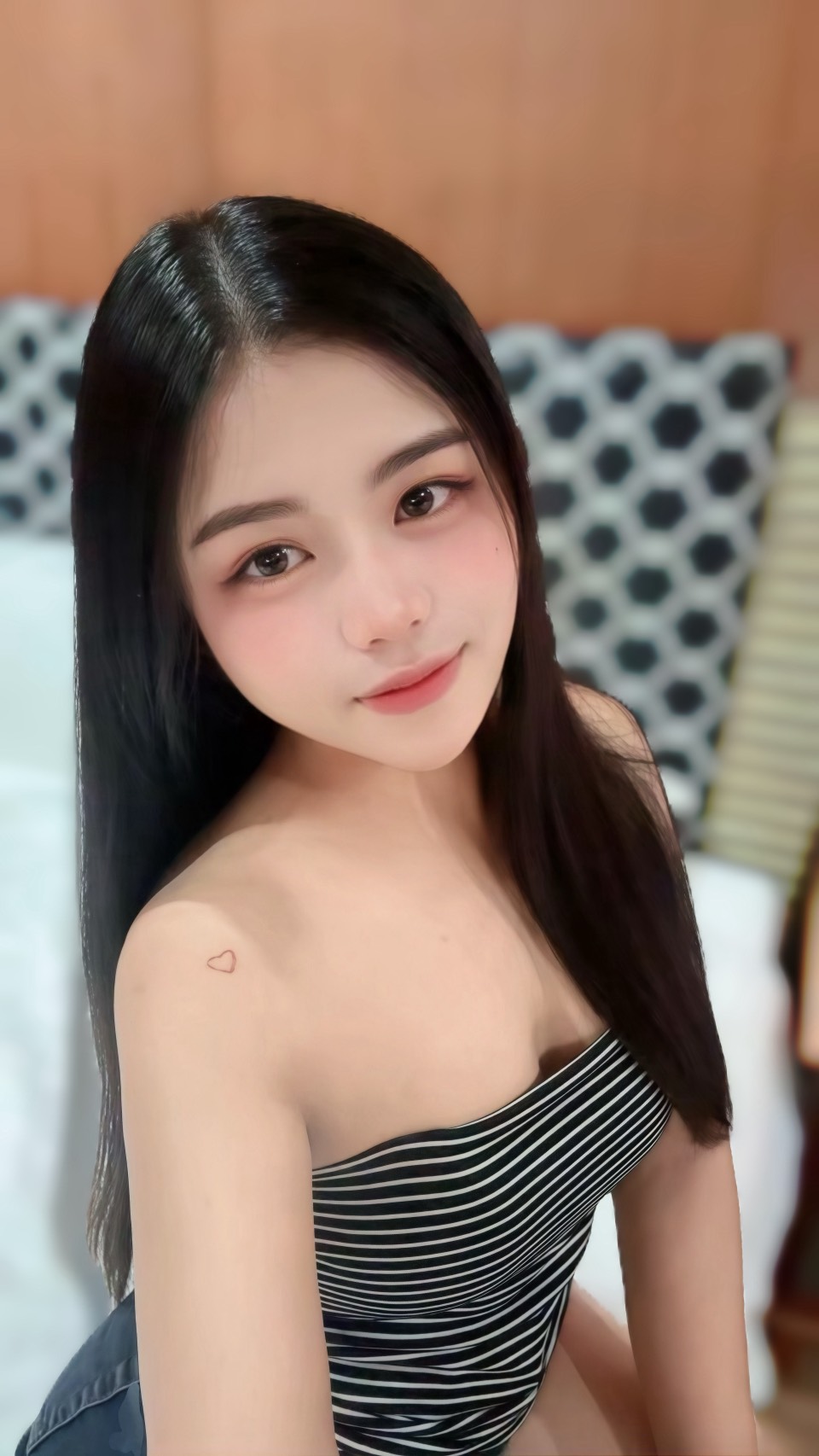 小虎牙 (g4smnm4rn4) - 泰妹 台北，24歲，D罩杯 - CGCG888